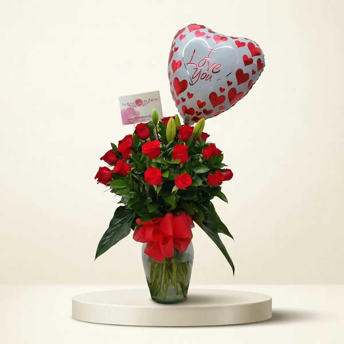 Jarrón de Rosas con Globo en Bogotá | Arreglo Floral Romántico