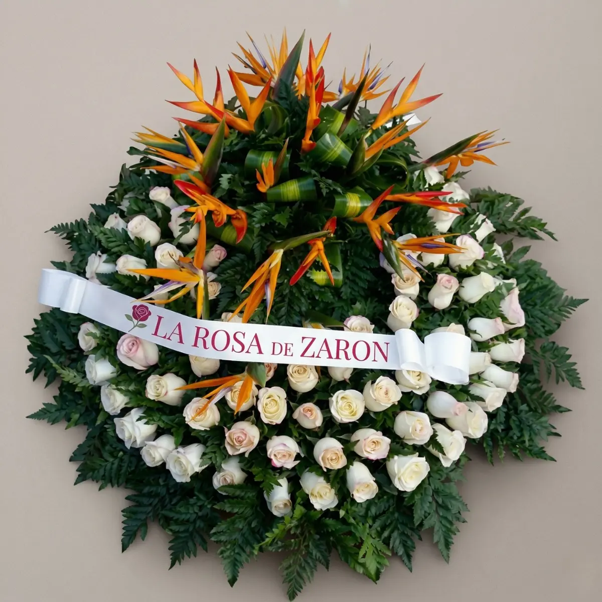 Corona Fúnebre en Bogotá | Flores de Condolencia con Cinta Conmemorativa